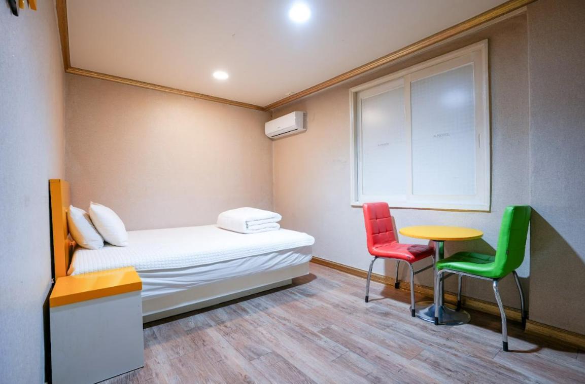 K Motel Daeyeon Busan Esterno foto